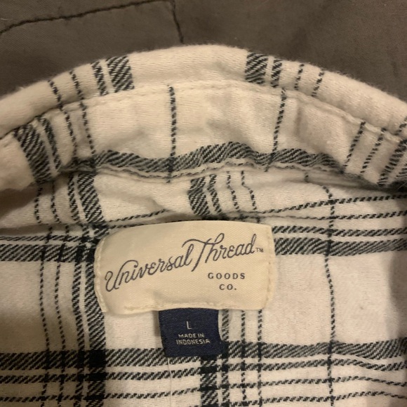 Universal Thread Button Down - Picture 2 of 2
